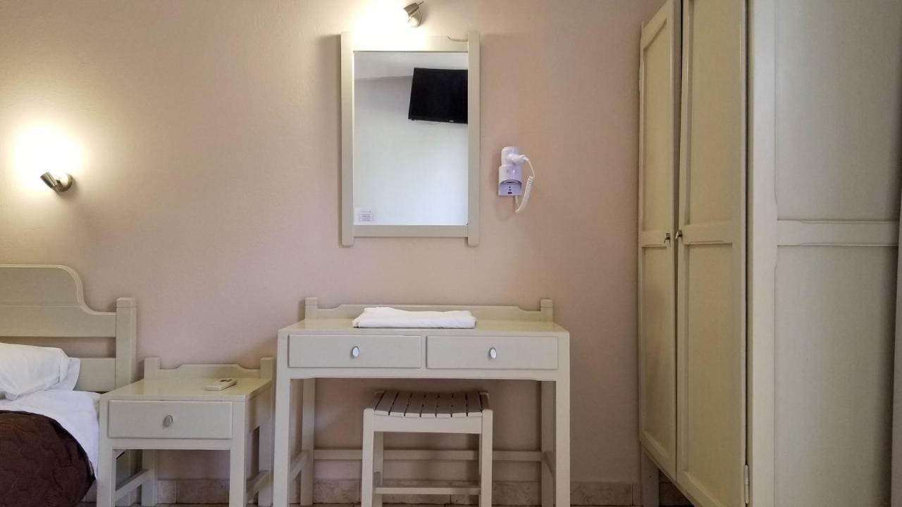 Mirabello Appart hôtel Dassia (Corfu)